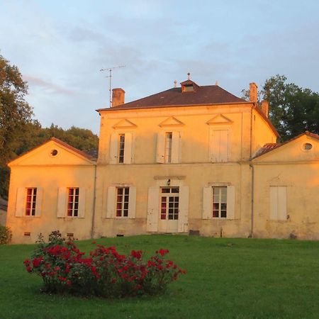 Bed and Breakfast Aux Trois Fontaines Eynesse Exteriér fotografie