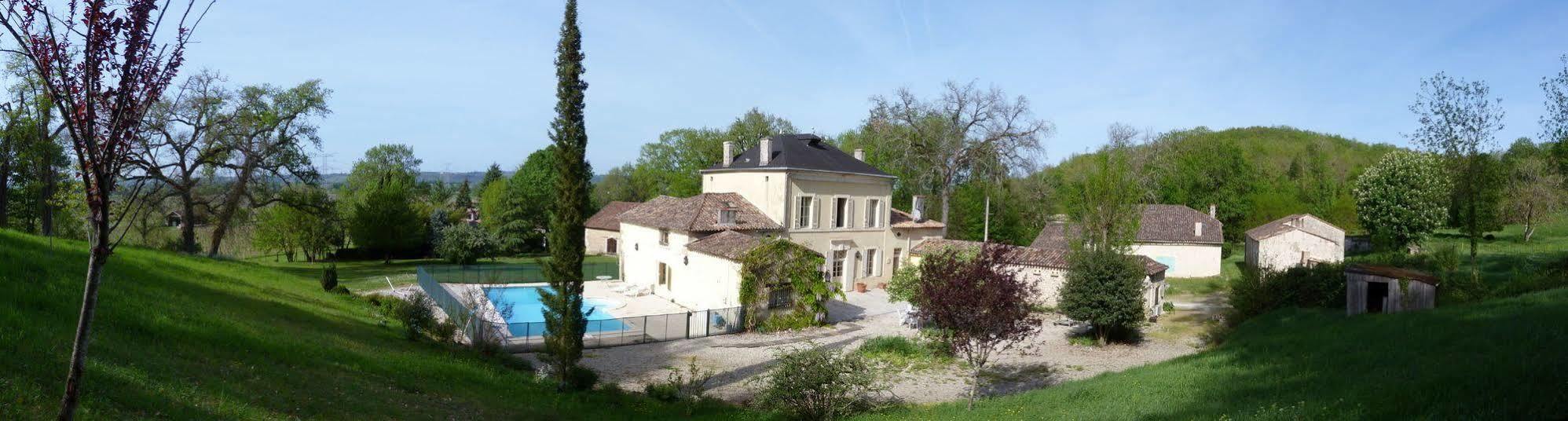 Bed and Breakfast Aux Trois Fontaines Eynesse Exteriér fotografie